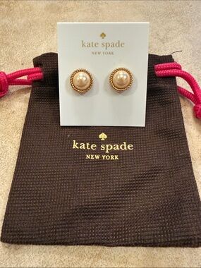kate spade gold and cream rope-edge pearl stud earrings